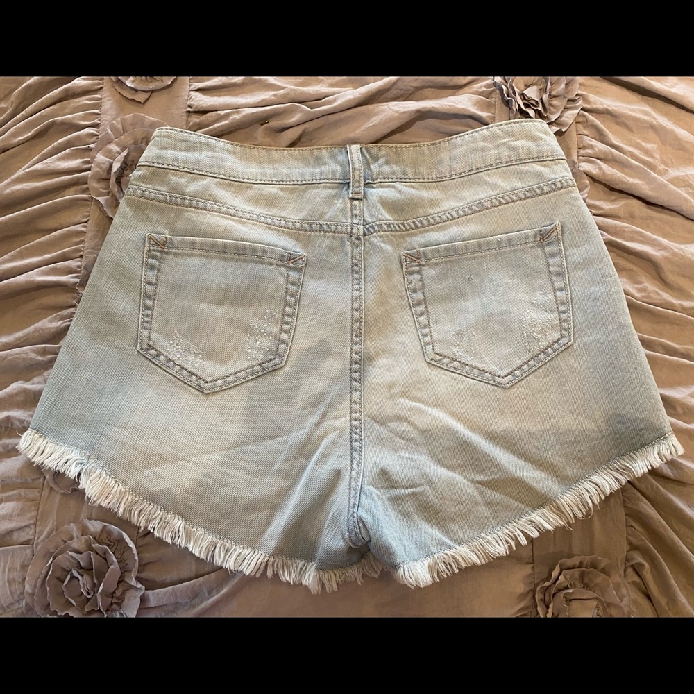 BCBG Generation jean shorts - Picture 4 of 6